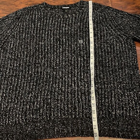 Express Black Gray Pullover Sweater Casual Comfy Minimalist Capsule Wardrobe - Picture 6 of 10